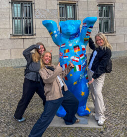 {{brizy_dc_image_alt imageSrc=